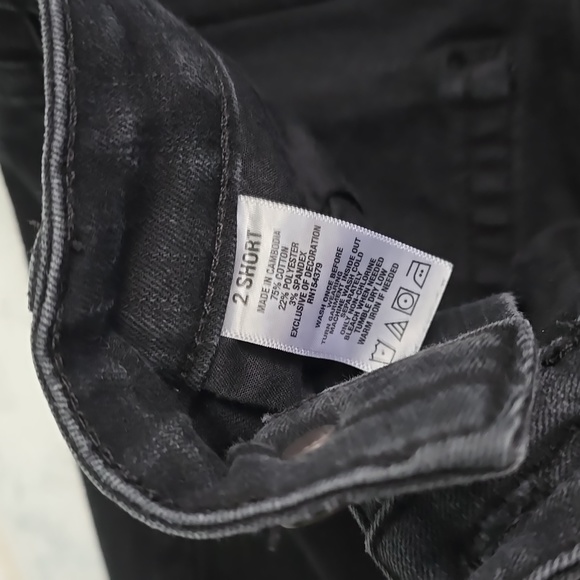 Jeans - Picture 3 of 4